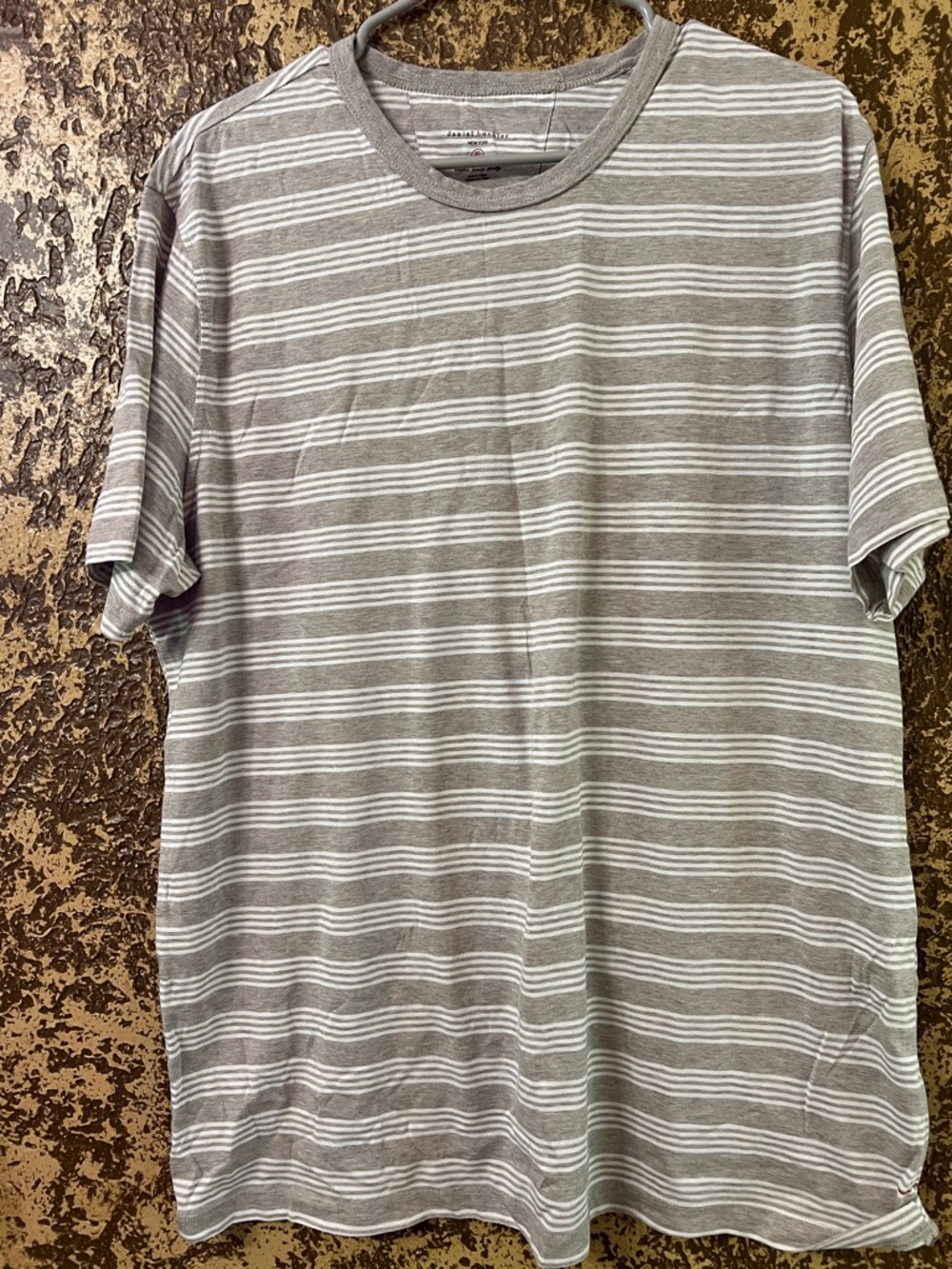 Daniel Buchnler striped Tees XL LIKE New